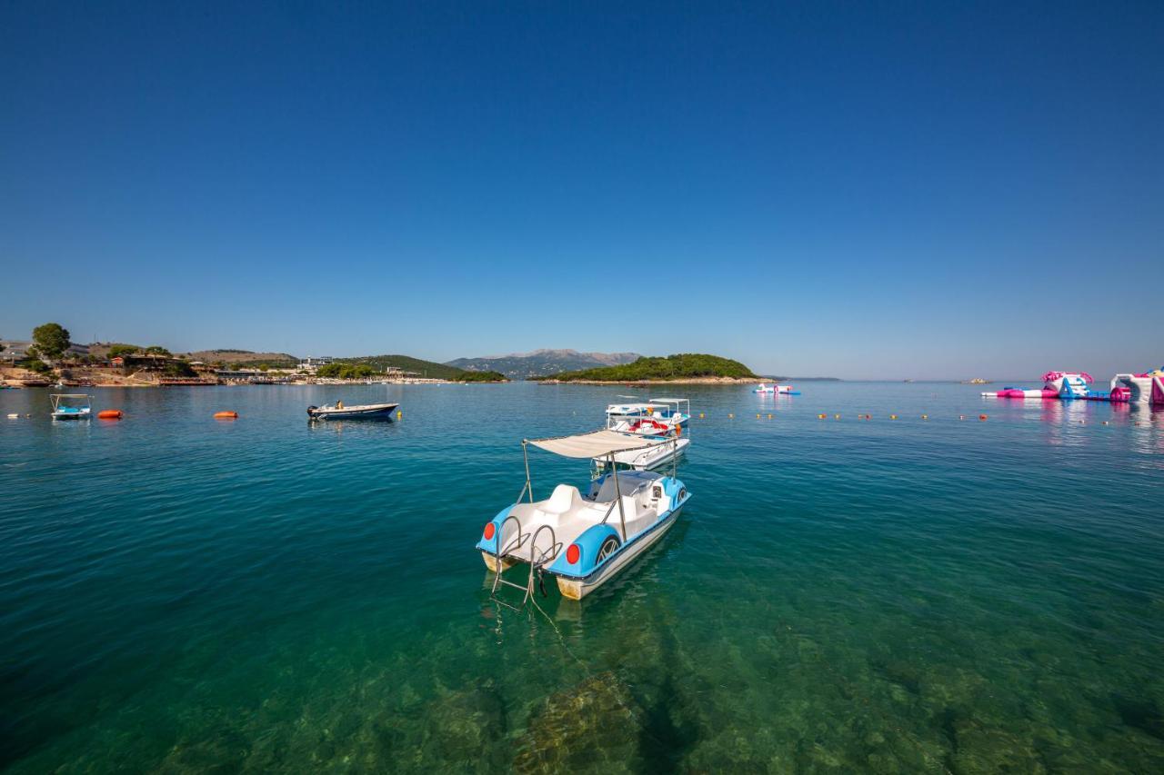 Hotel New Crystal Ksamil Exterior photo