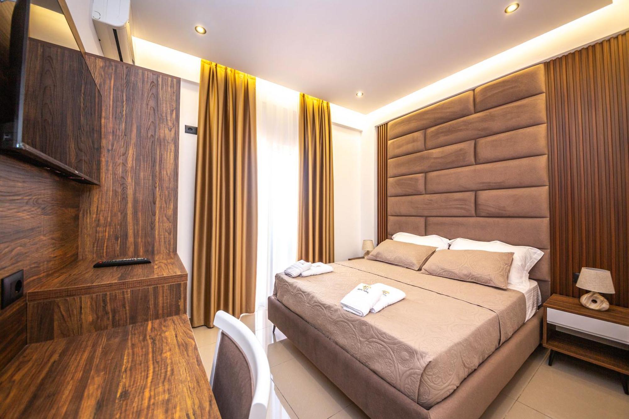 Hotel New Crystal Ksamil Exterior photo